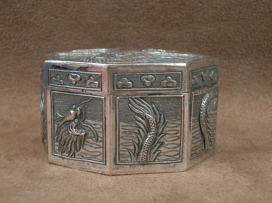 Octagonal Solid Silver Box With Dragon Design, China-photo-5