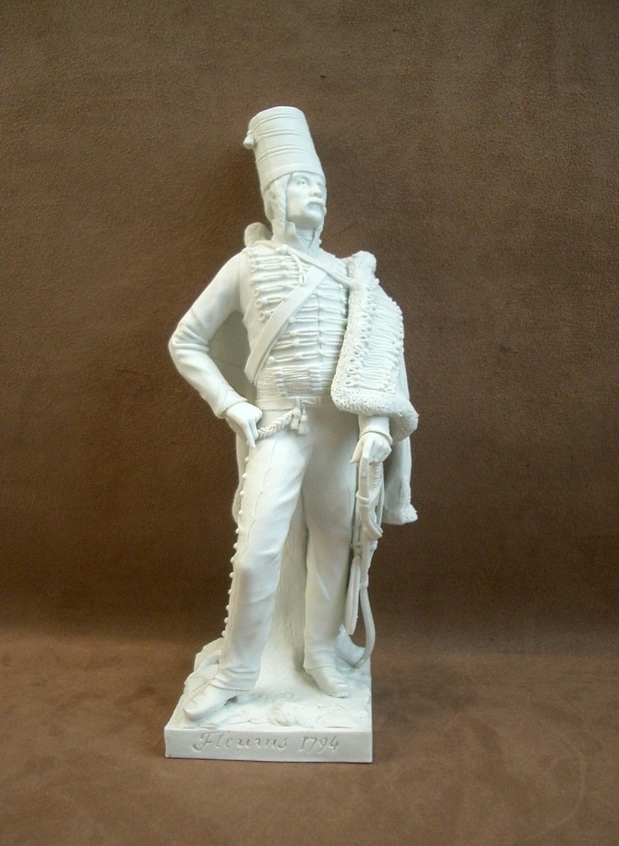 Statuette en biscuit de Porcelaine militaire Hussard Bisson XIXe siècle 