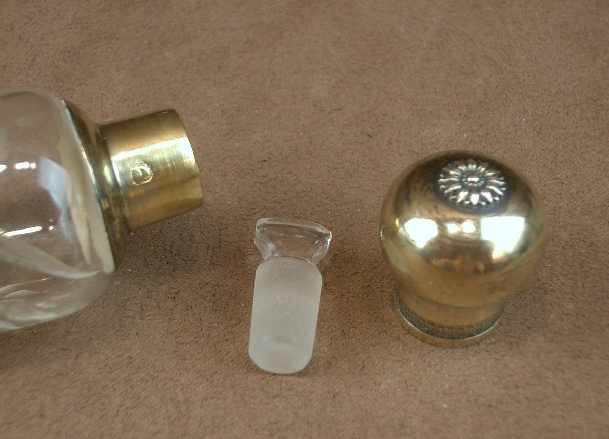 Flacon à liqueur de voyage en vermeil et cristal taillé Art Nouveau -photo-4