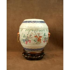 Antique Chinese Porcelain Covered Pot