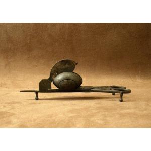 Mouchette à Guillotine du XVIIIe siècle