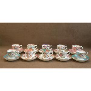 10 tasses en Porcelaine anglaise Minton ou Cauldon