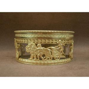 Boite ronde en cristal bronze et laiton doré XIXe siècle