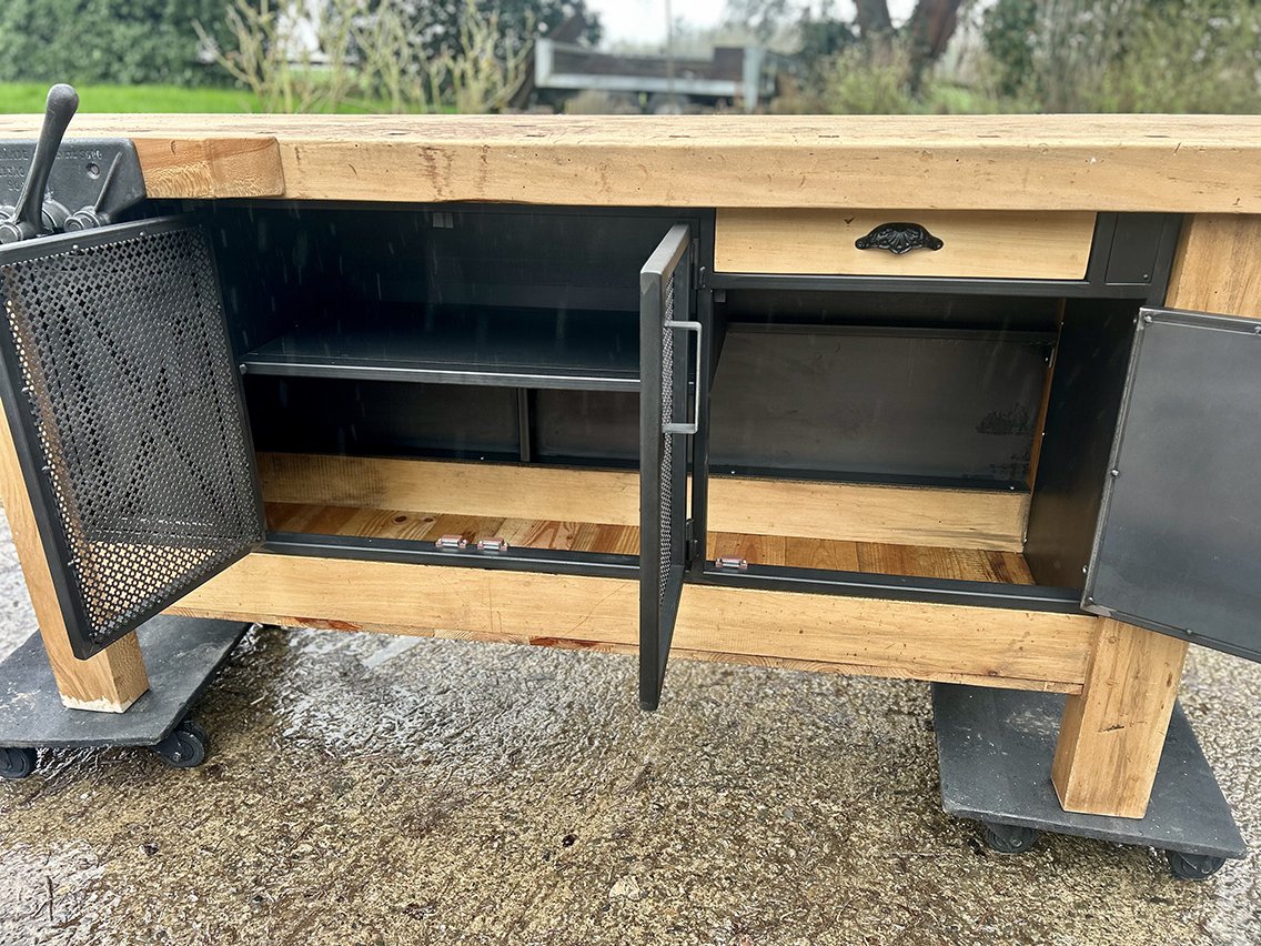 Large Modified Workbench With 4 Doors-photo-2