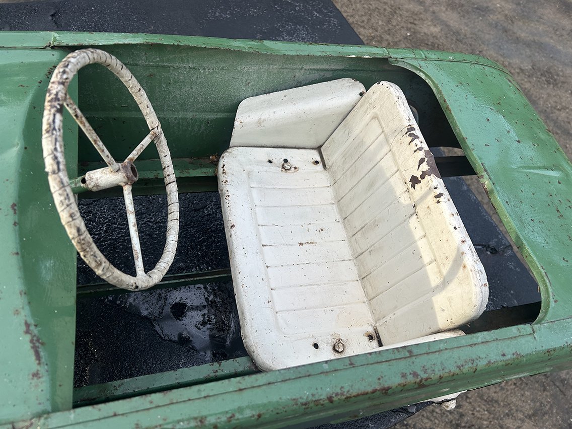 Renault Dauphine Pedal Car 1960/65-photo-4