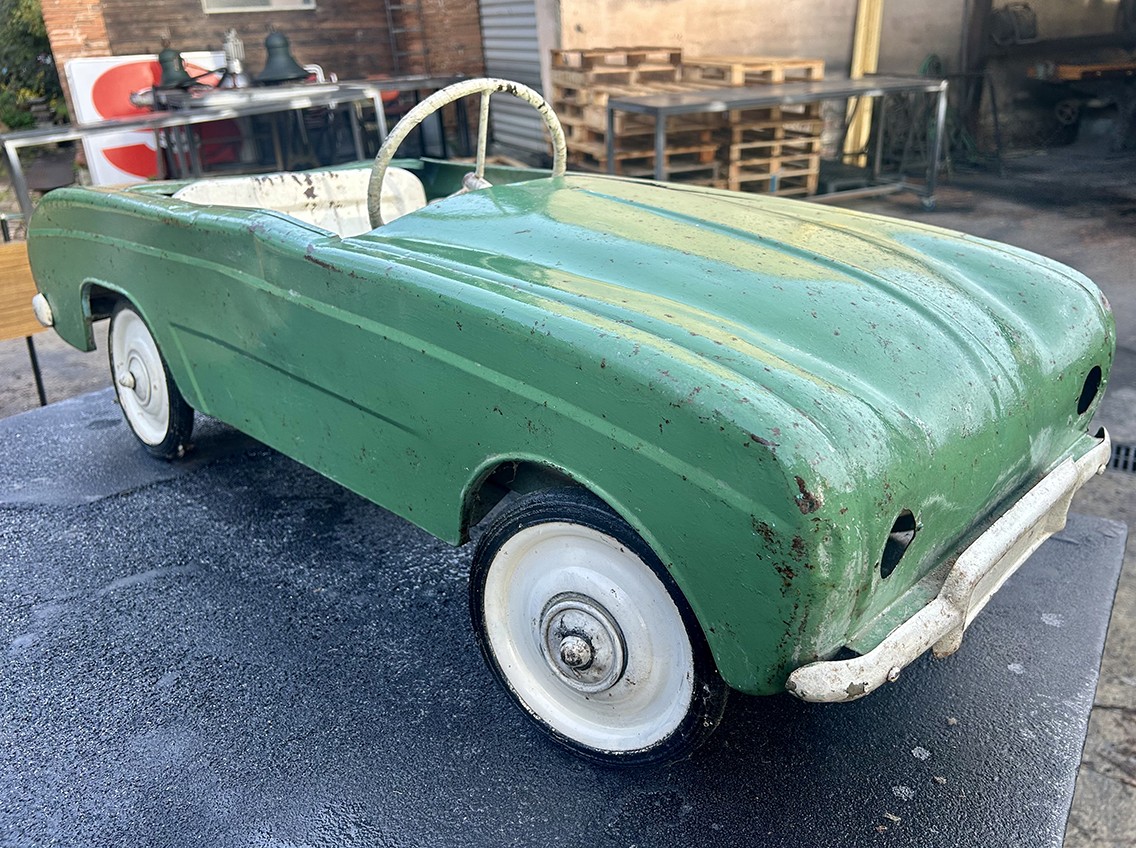 Renault Dauphine Pedal Car 1960/65