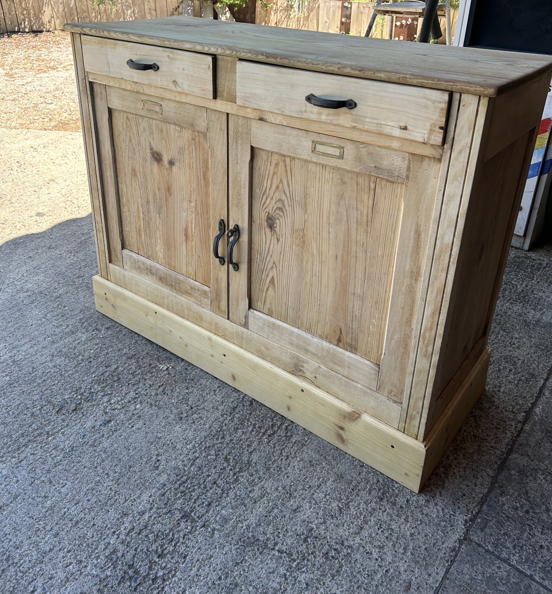 1900 Grocery Cabinet With 2 Doors And 2 Drawers-photo-2