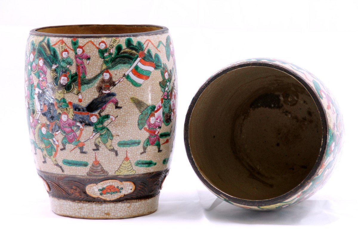 Pair Of Nanjing Porcelain Vases-photo-3