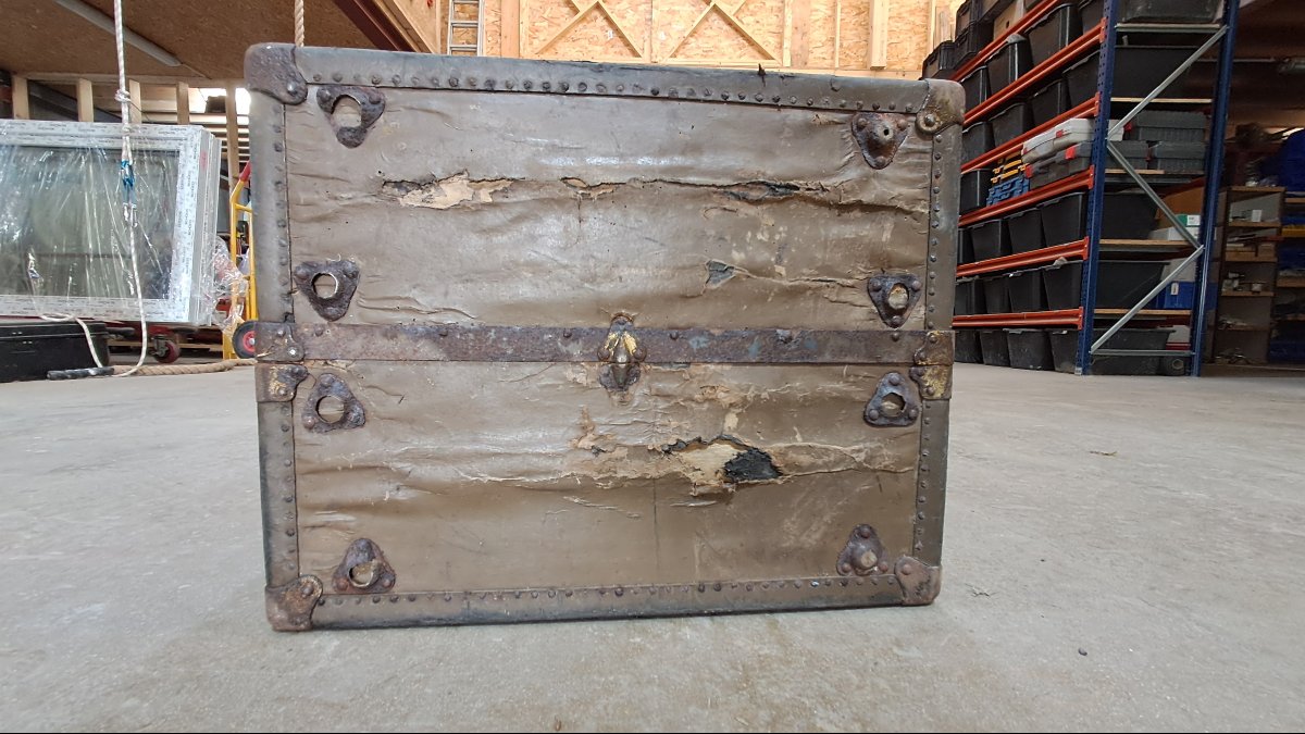 Malle armoire ancienne "The Oshkosh Trunk Company" – Années 1920 – À restaurer-photo-7