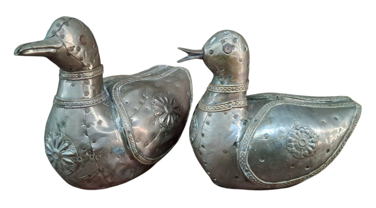 Paire de Canards Décoratifs Anciens en Métal 