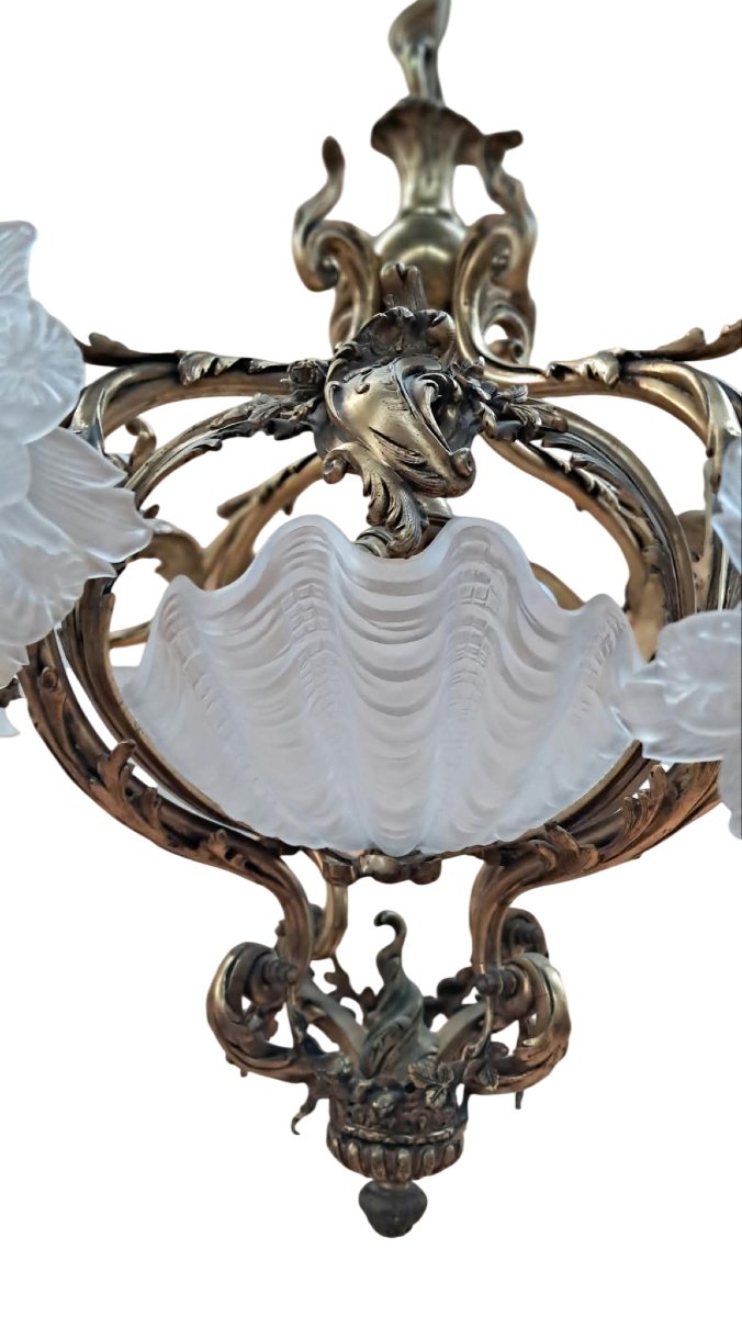 Lustre Majestueux Art Nouveau / Belle Époque en Bronze Ciselé et Verrerie Coquillage – 95 x 95 -photo-2