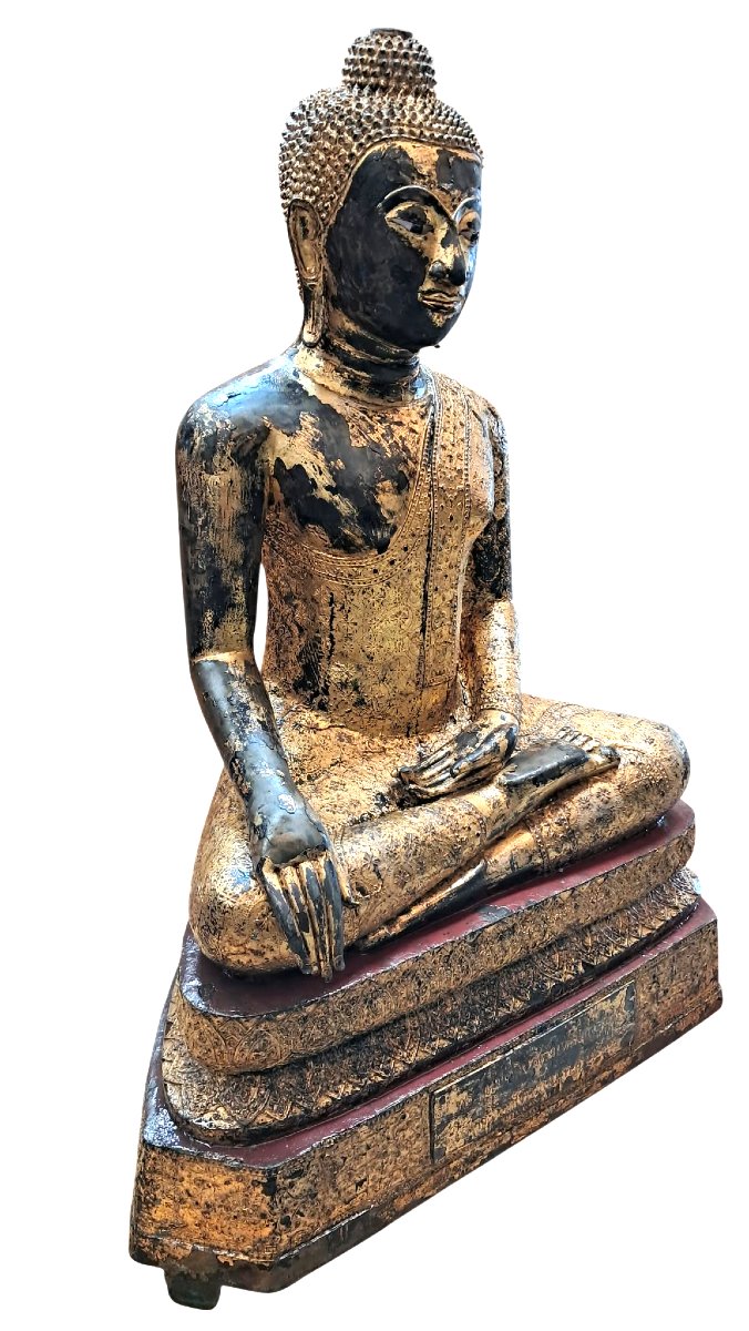 Bouddha en bronze patiné, laqué et doré (72 Kg)
