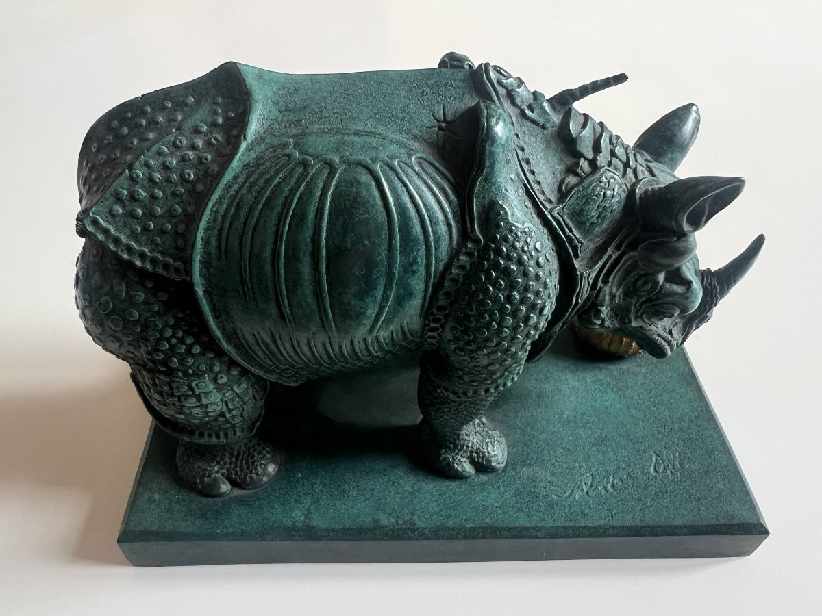 SALVADOR DALÍ (1904-1989) Rhinocéros habillé en dentelle Bronze à patine vert-de-gris et dorée-photo-3