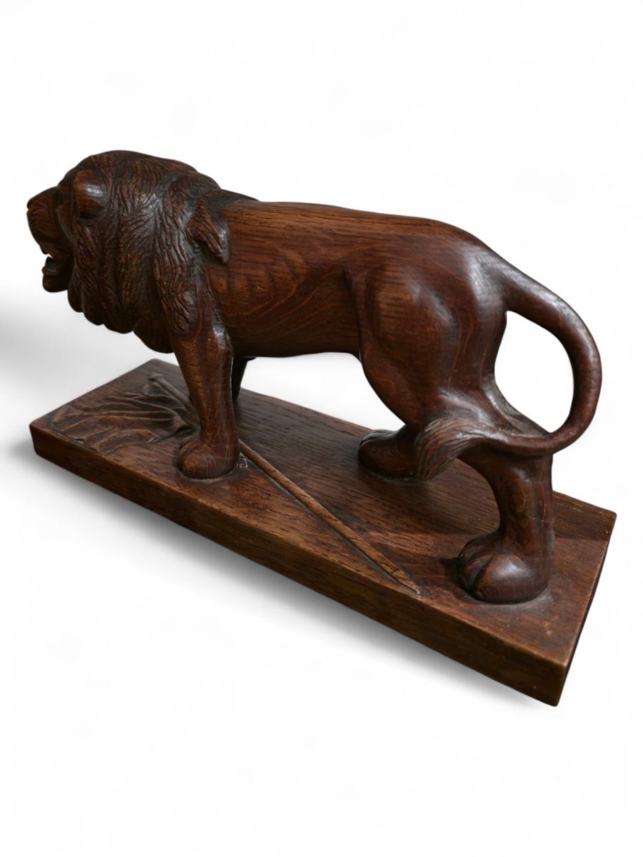 Lion en bois sculpté-photo-1