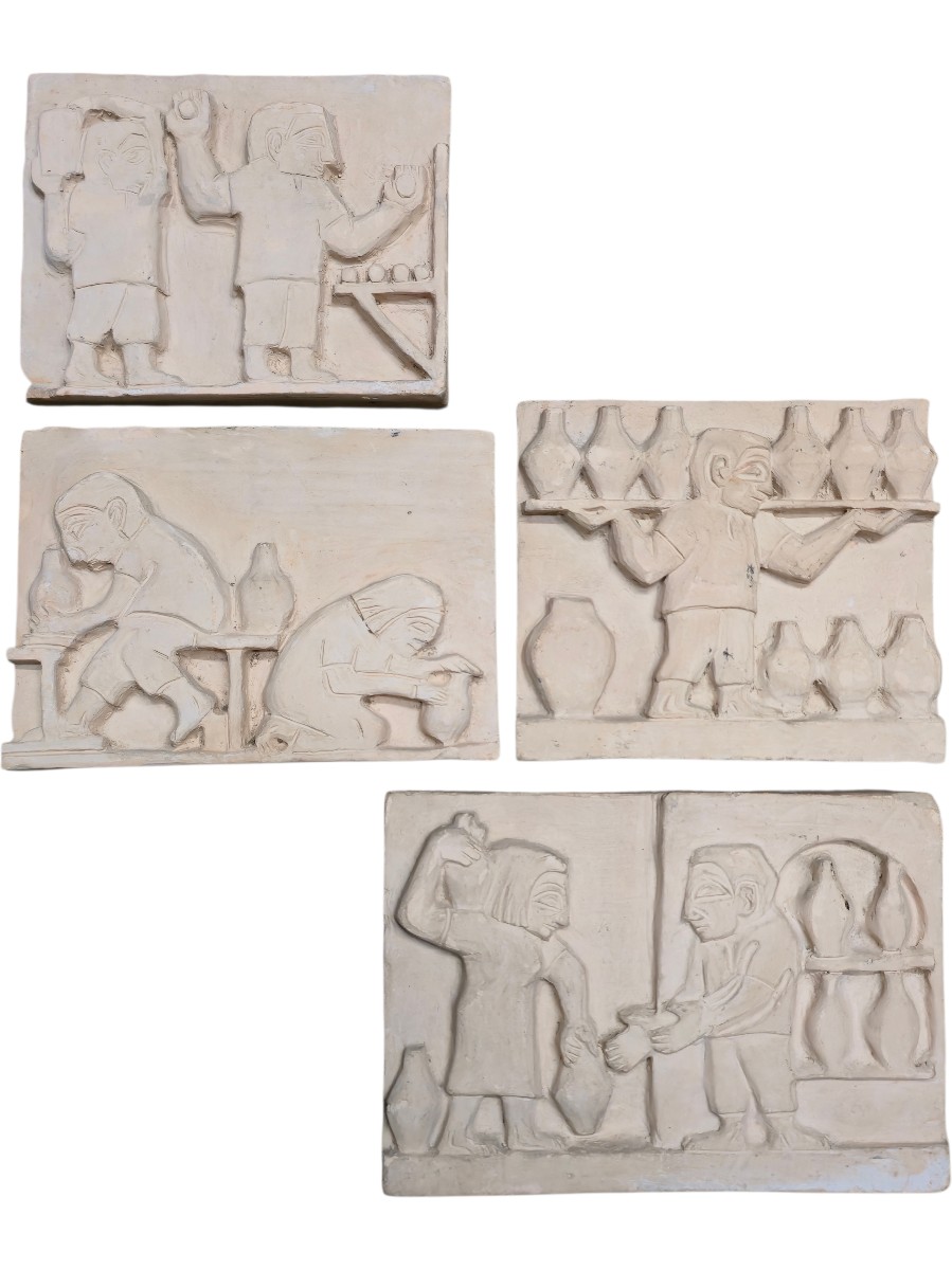 Anonyme - bas reliefs en terre cuite - atelier d'un potier - vers 1940