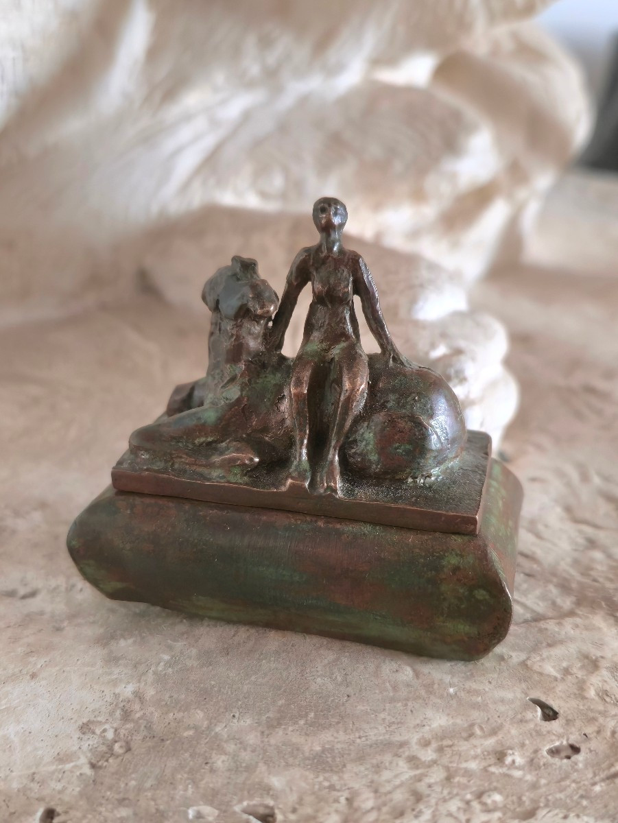 À identifier - statuette boite représentant une femme sur un centaure - bronze mythologique