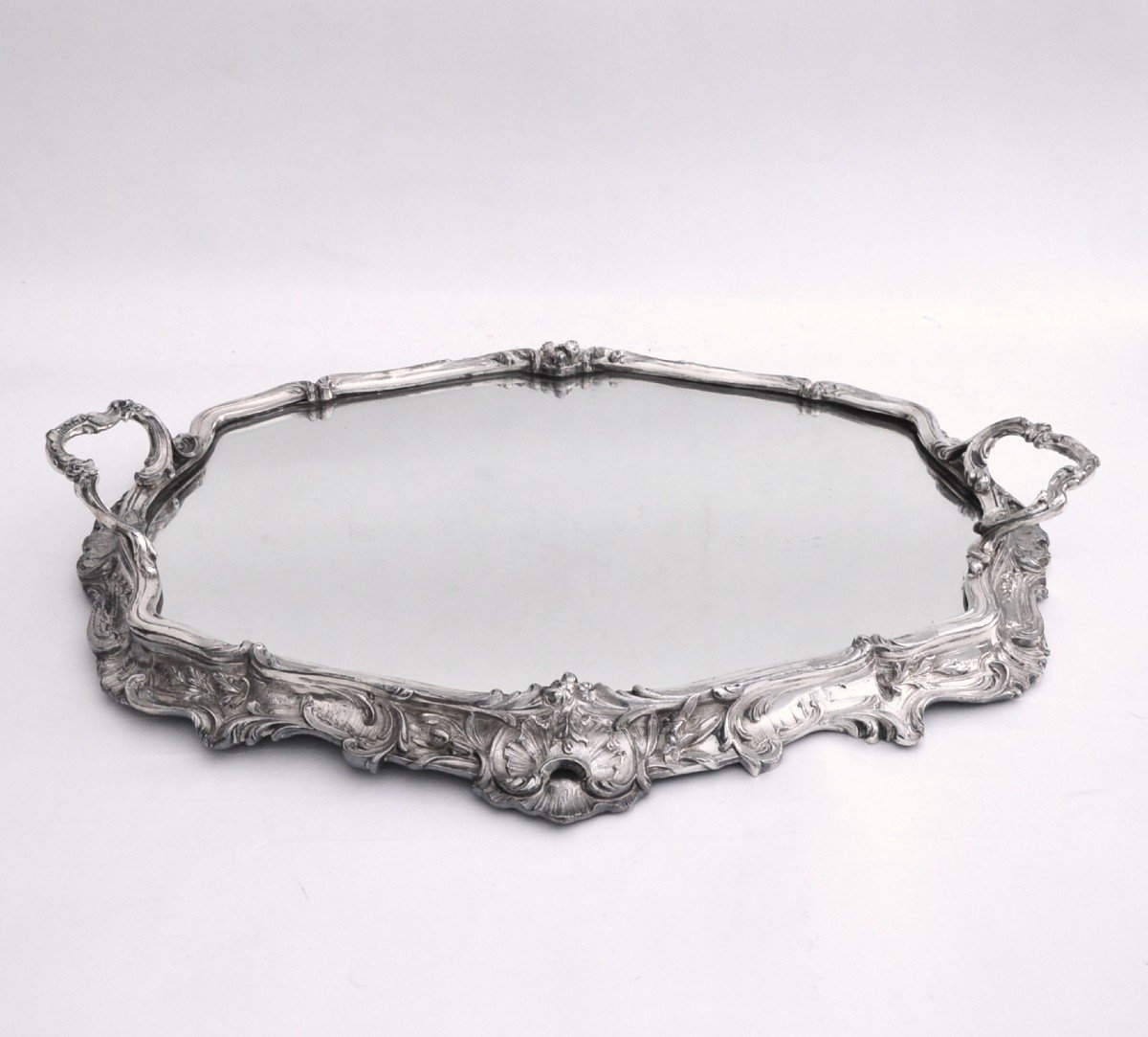 Silver-plated Centerpiece With Foliage And Stylised Shell Decoration XIXth Century