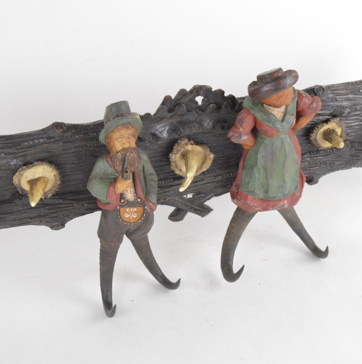Carved And Painted Wooden Coat And Hat Rack Black Forest Style Work Decorated With Personnages-photo-2