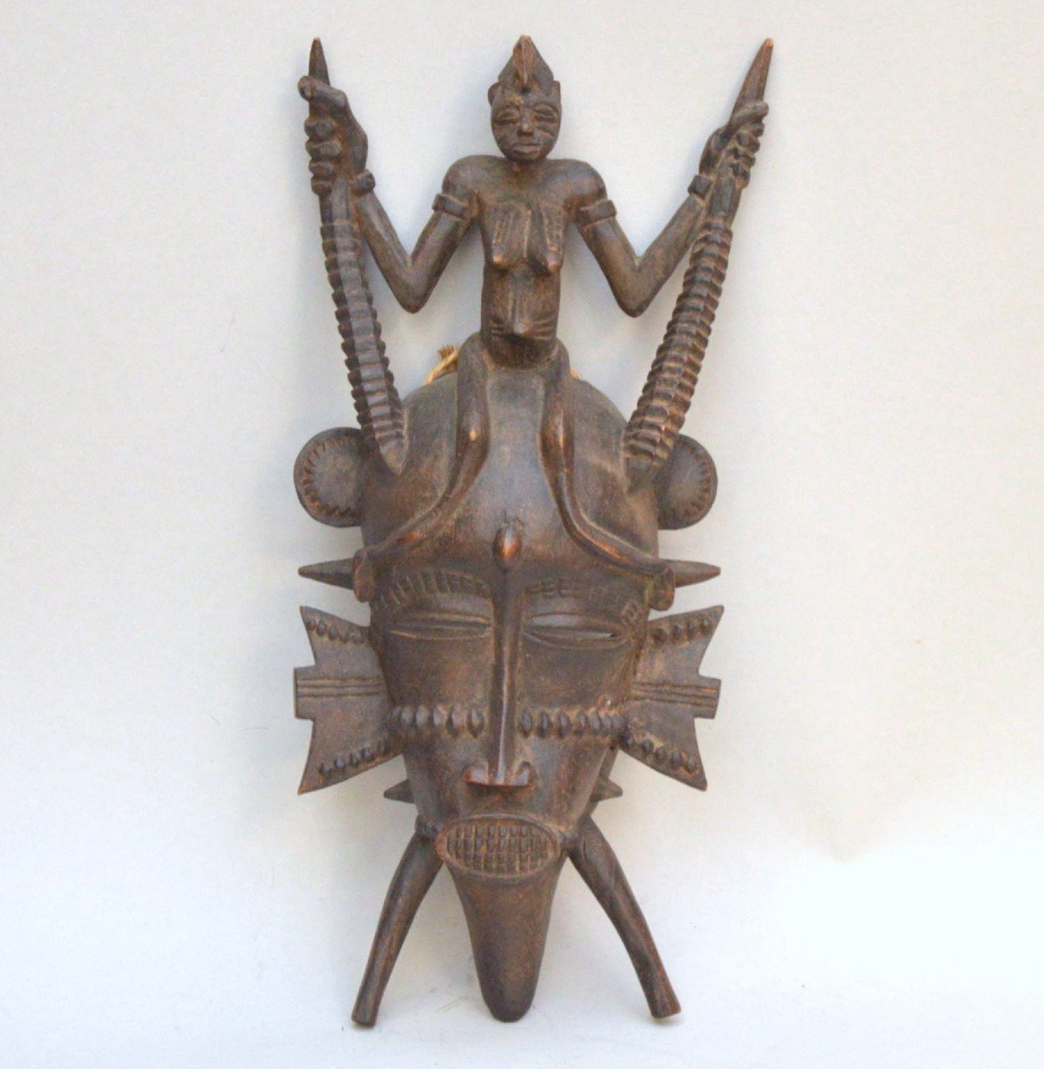 Ivory Coast Senoufo Mask In Carved Wood