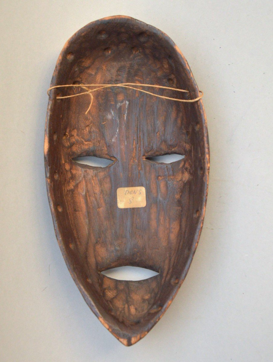 African Carved And Patinated Wooden Mask Cote d'Ivoire-photo-1