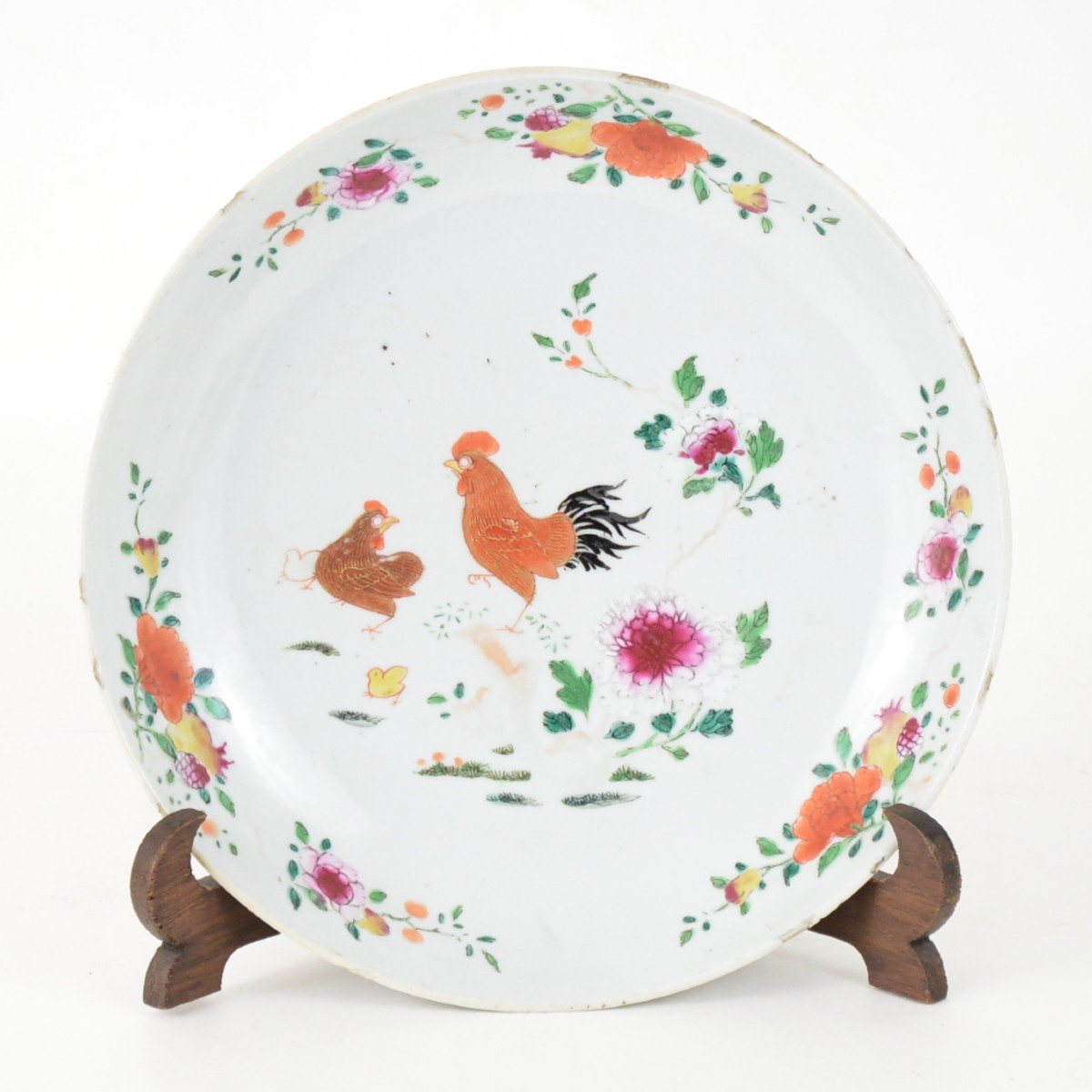 Chinese Porcelain Famille Rose Plate Guilded With Roosters, Qing Dynasty 18th Century