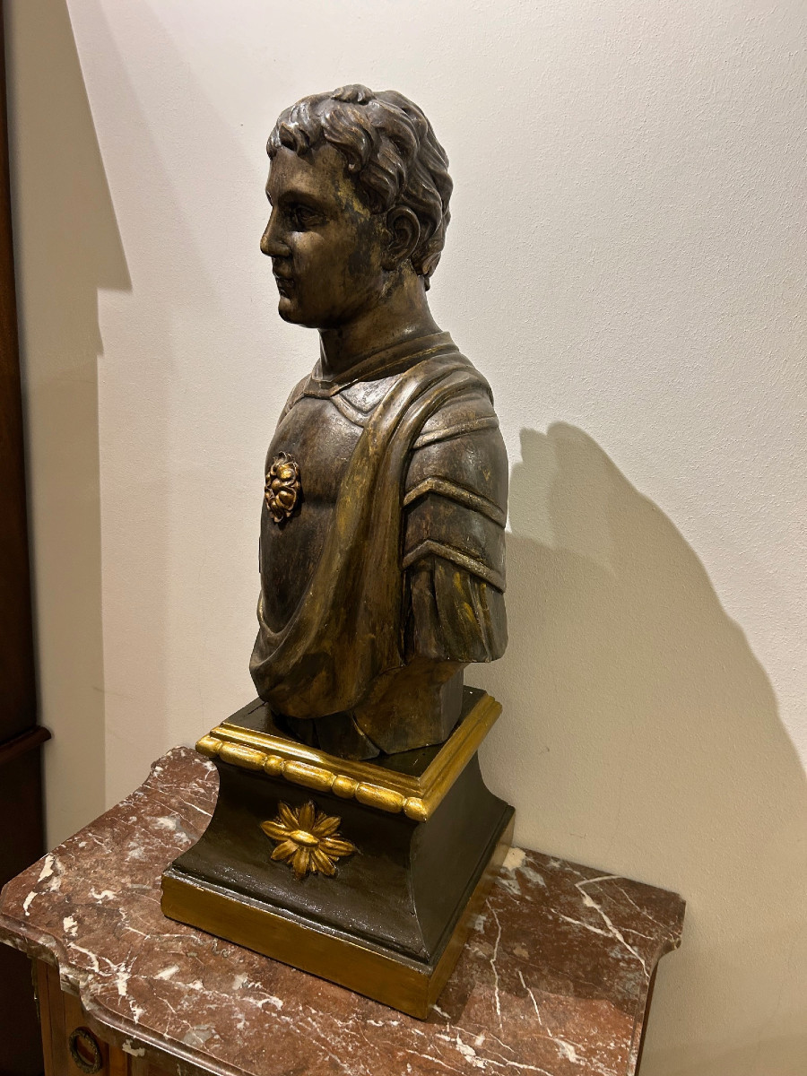 Buste de bois d'un Empereur Romain-photo-2