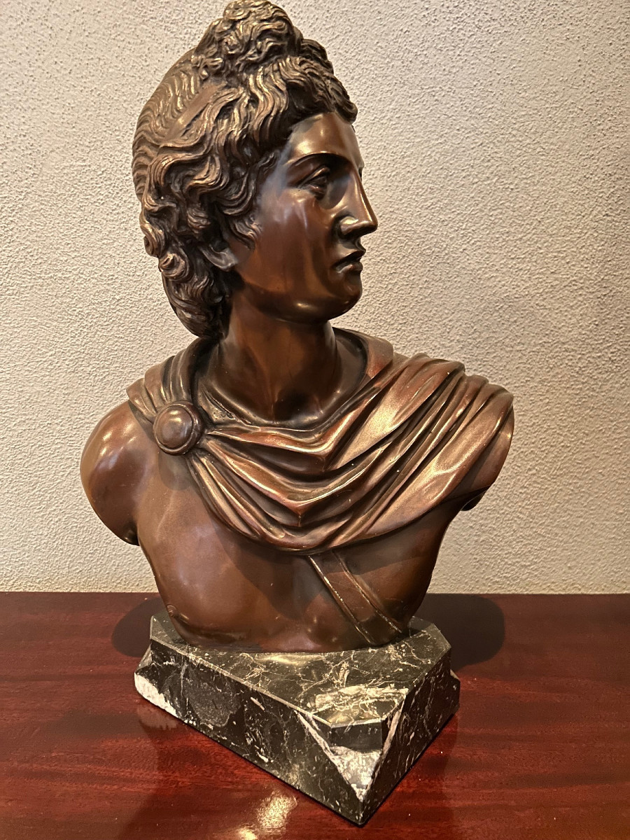 Un buste en bronze d'Alexandre le Grand sur un socle en marbre-photo-3