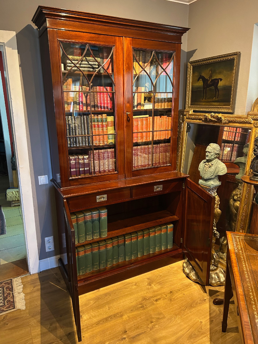 Bibliothèque deux portes en acajou de haute qualité avec deux tiroirs encastrés,  George IV-photo-4