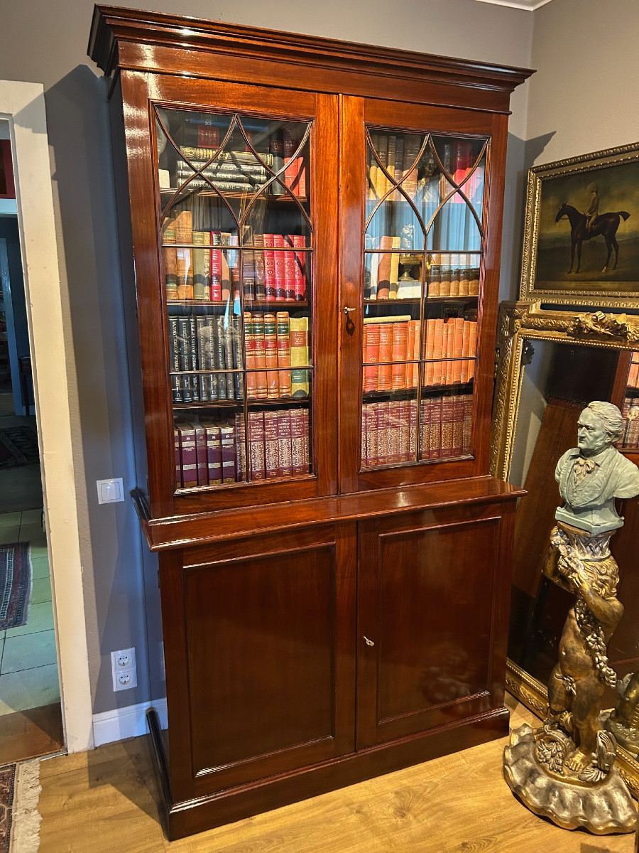 Bibliothèque deux portes en acajou de haute qualité avec deux tiroirs encastrés,  George IV-photo-1