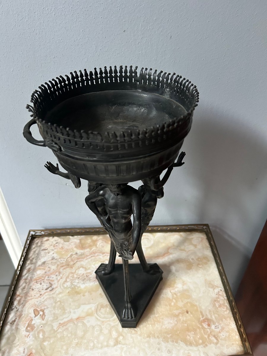 A 19th-century Athenian Bronze Tripod Planter-photo-3