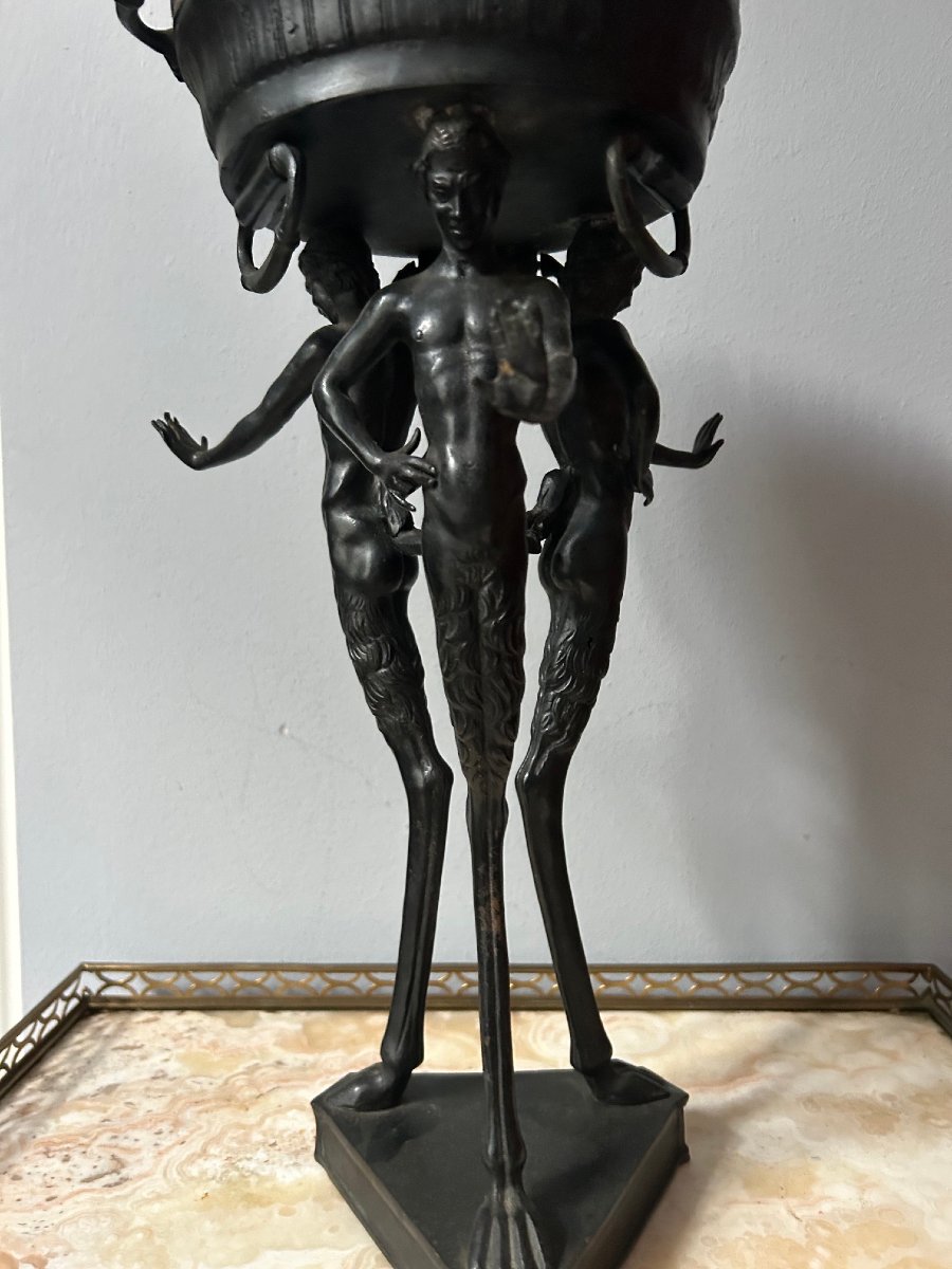 A 19th-century Athenian Bronze Tripod Planter-photo-2