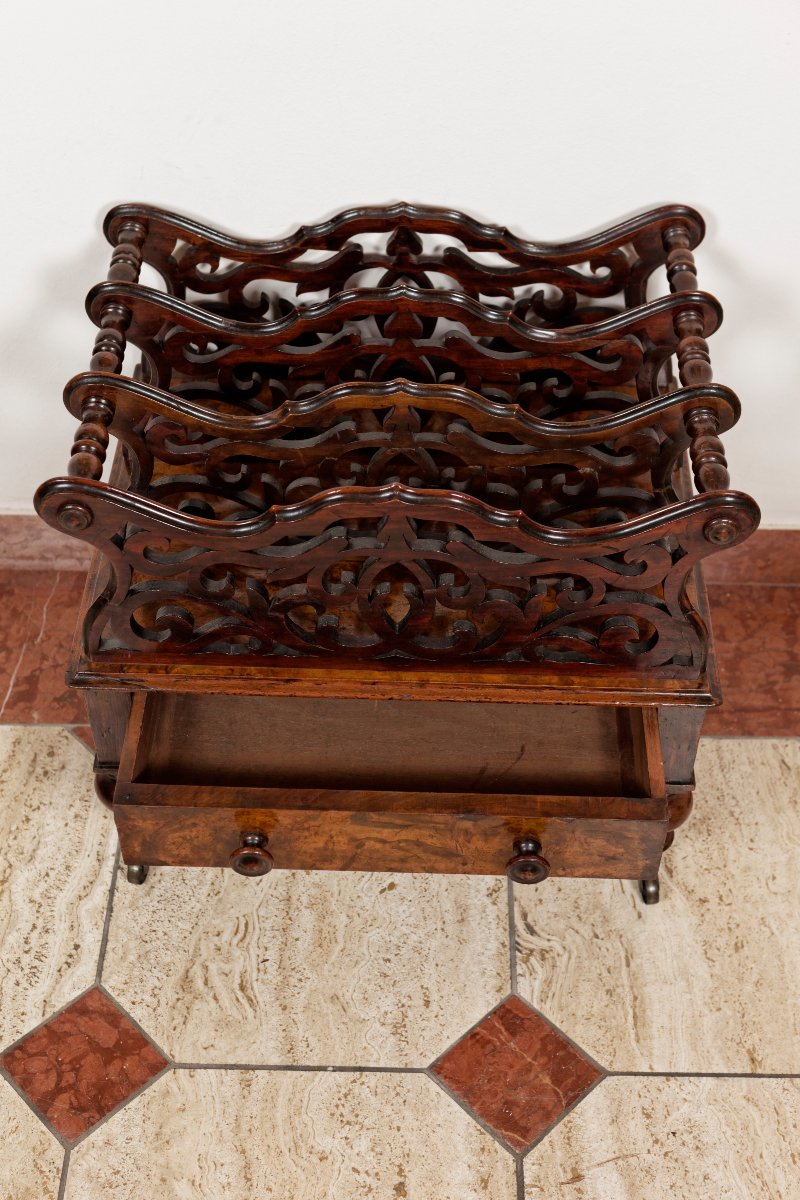 Porte-revues en ronce de noyer, eppoque Victorienne-photo-4