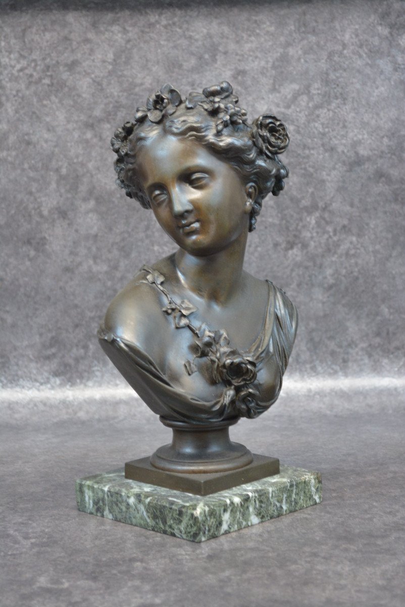 Buste d'Une Jeune Fille En Bronze-photo-3