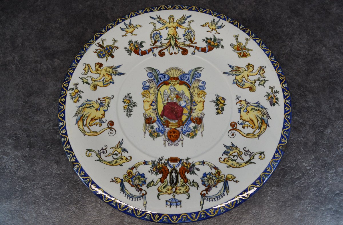 Large Gien Renaissance Dish