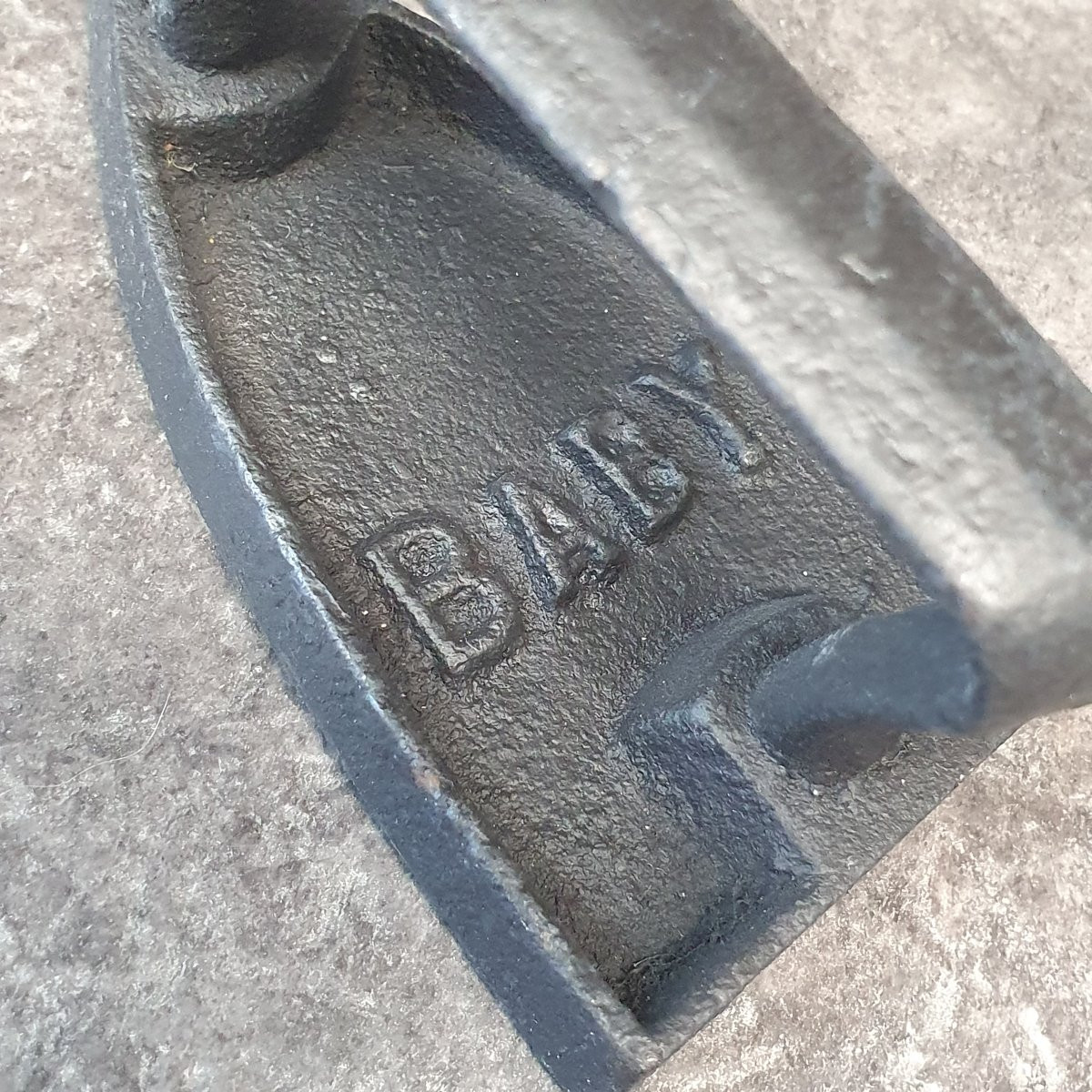 Small Baby Iron-photo-1