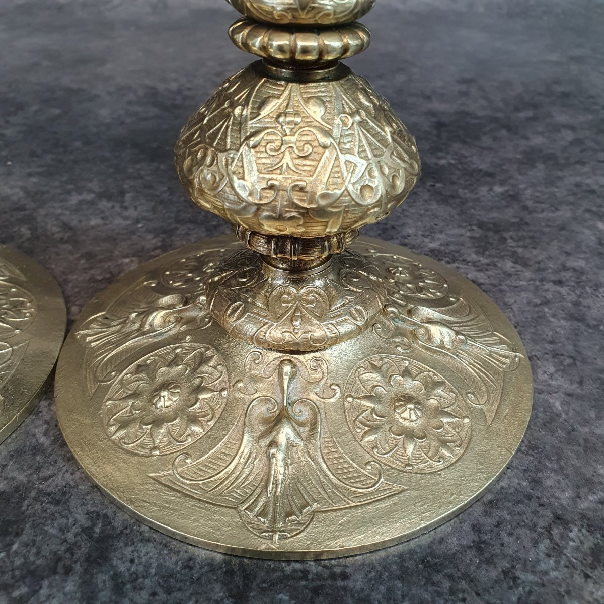 Pair Of Bronze Candlesticks With Stilt Decor-photo-3