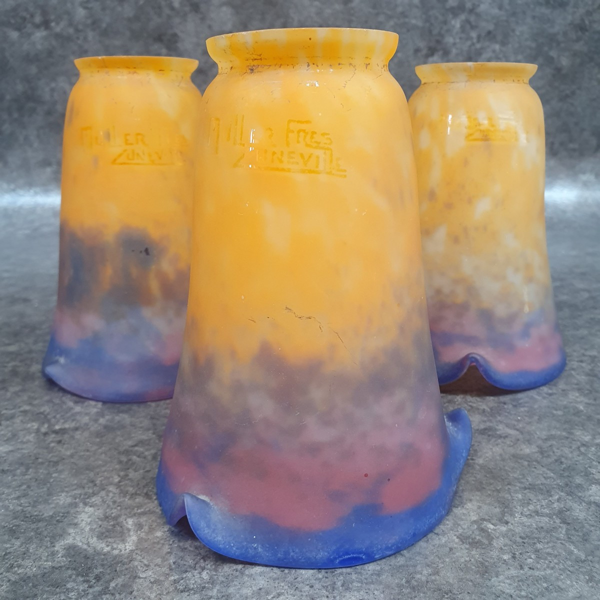 Set Of 3 Muller Tulips In 4-color Glass Paste