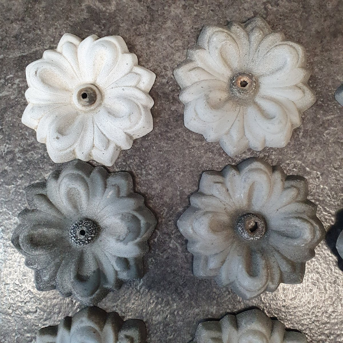 Set Of 10 Zinc Rosettes For Decoration-photo-4
