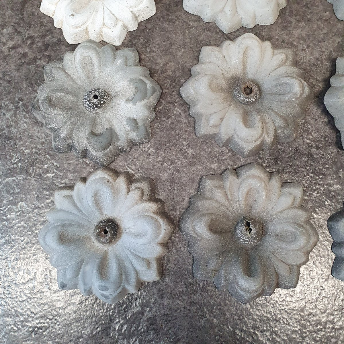 Set Of 10 Zinc Rosettes For Decoration-photo-3