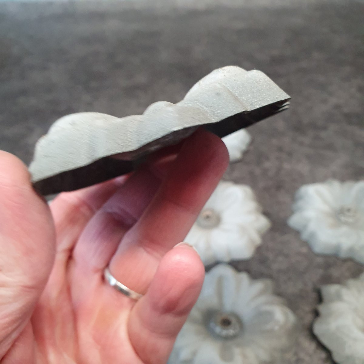 Set Of 10 Zinc Rosettes For Decoration-photo-6