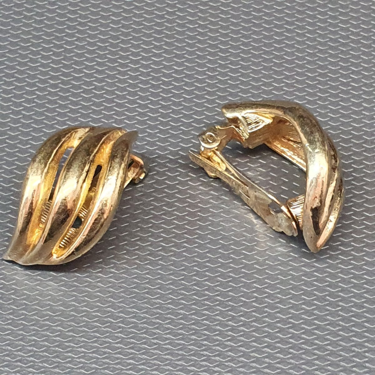 Christian Dior - Pair Of Earrings-photo-2