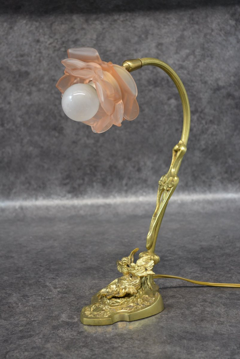 Bronze Desk Lamp With Art Nouveau Dove Decor-photo-2