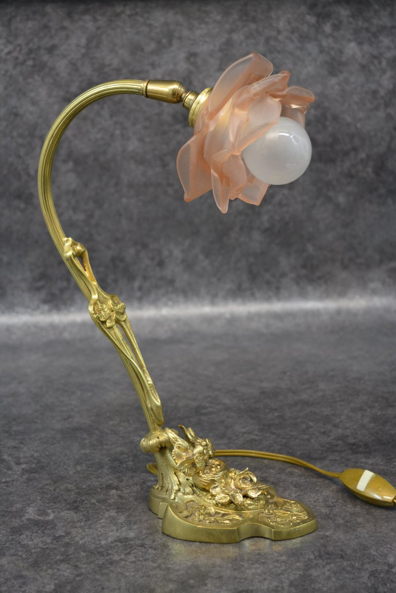 Bronze Desk Lamp With Art Nouveau Dove Decor-photo-3