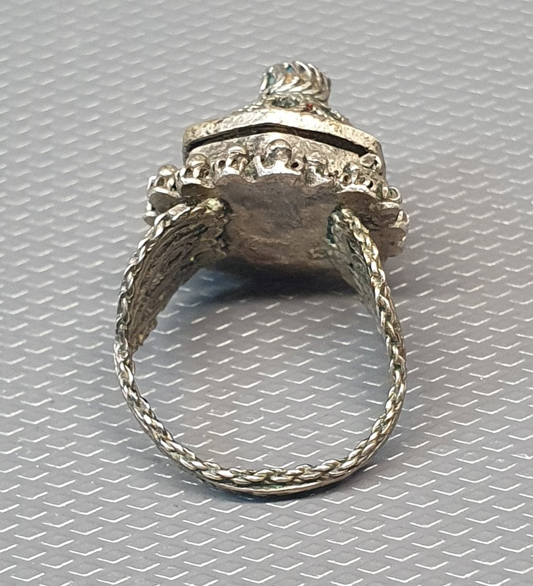 bague à poison en argent-photo-3