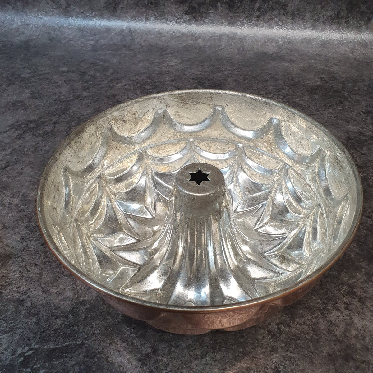 Wagner Copper Mold-photo-1