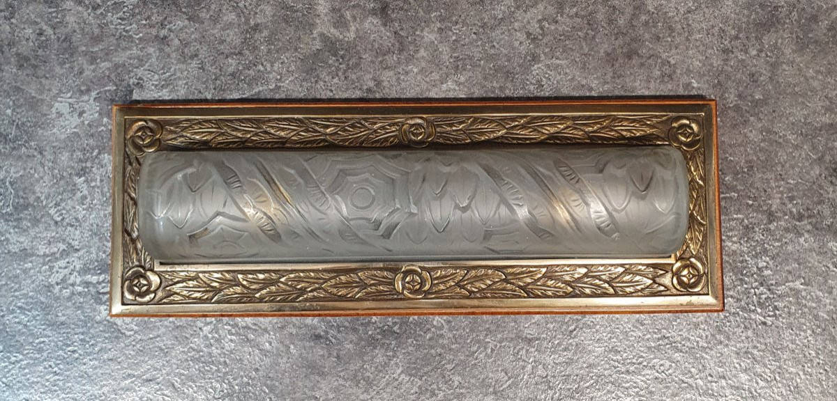 Schneider Art Deco Wall Sconce-photo-4