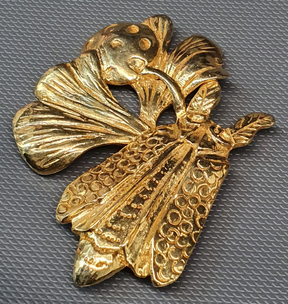 Broche Céline Paris