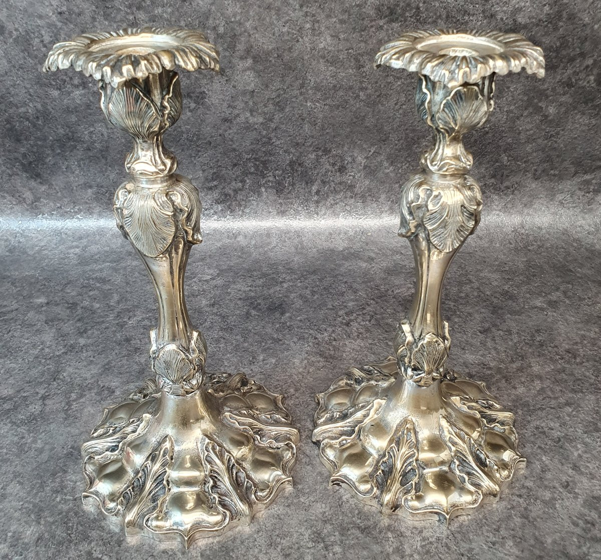 Pair Of 18th Century Bronze Candlesticks-photo-2