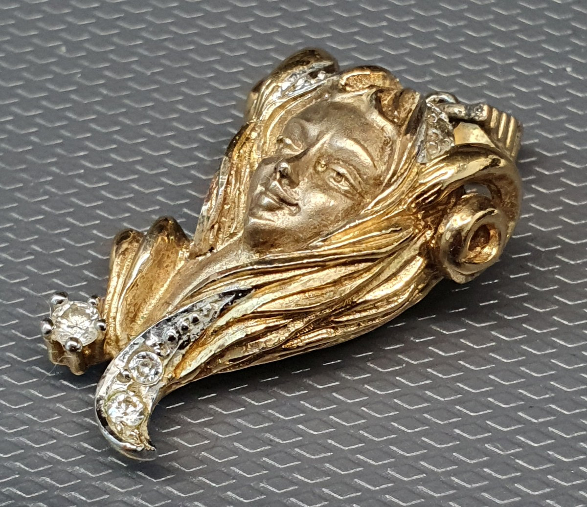 Pendentif ARIES vermeil argent massif