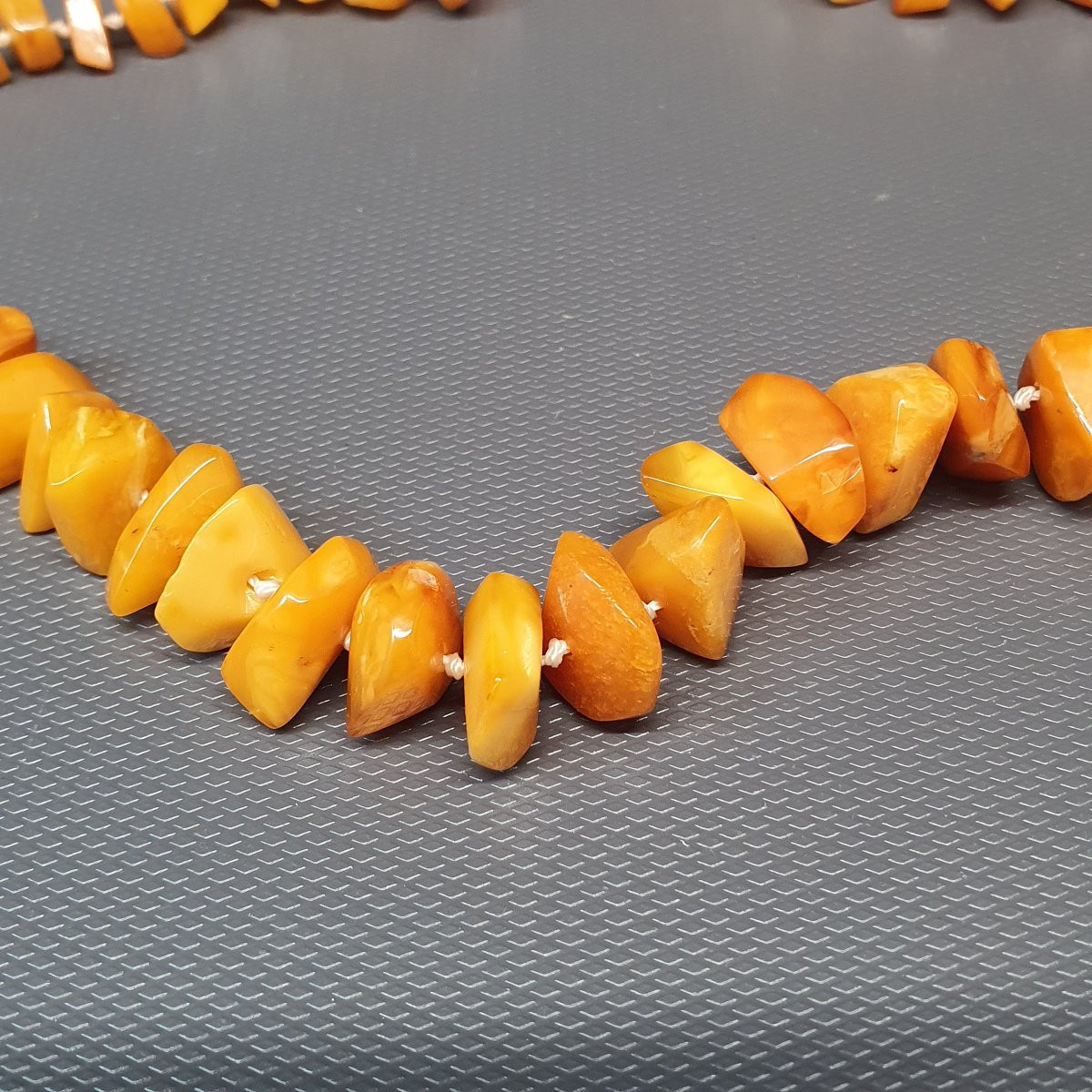 collier en ambre-photo-1